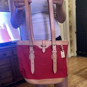 Dooney & Bourke